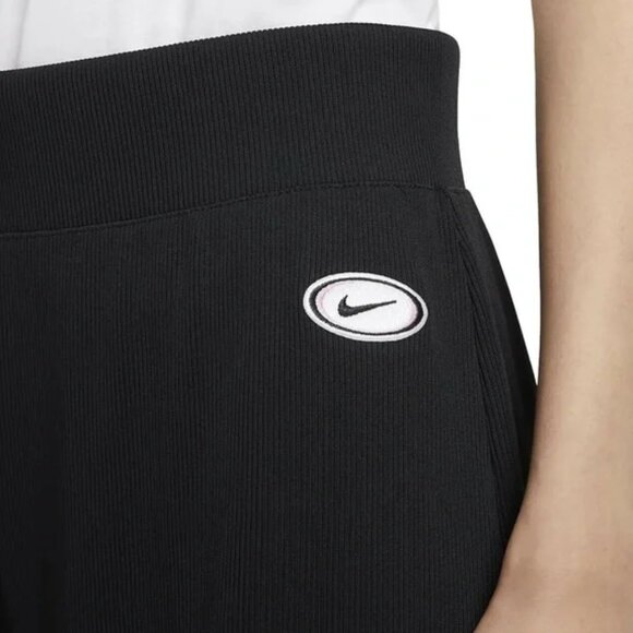 Nike Women's Wide Leg Ribbed Dri Fit Stretch Cropped Pant Size Small Activewear - Picture 3 of 7